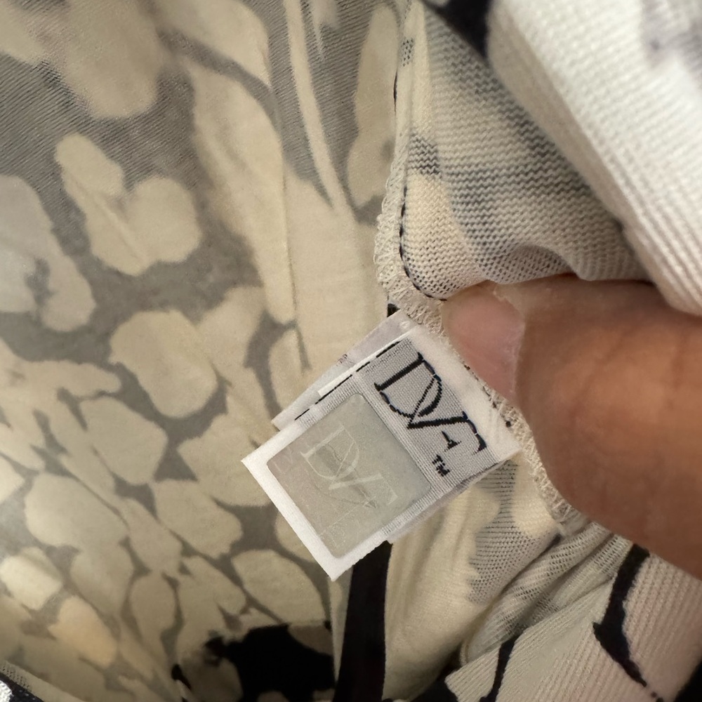 Diane Von Furstenberg Black and Cream Romper - Picture 6 of 10
